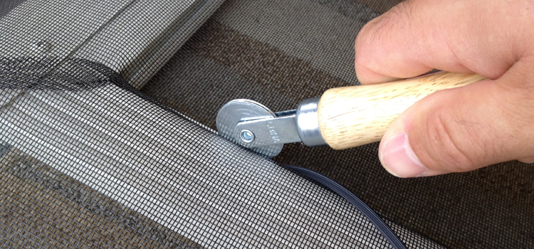 metal screen door repair in Fruitridge Pocket