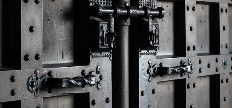 steel entry door repair in Fruitridge Pocket